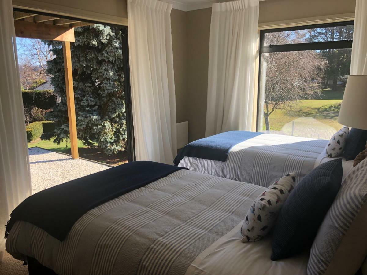 Kinloch Lakeview Lodge - Taupo Exteriér fotografie